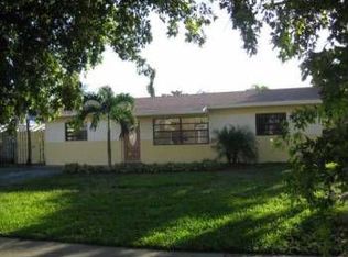 3211 NW 73rd Ter, Hollywood, FL 33024