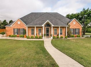 951 Bentle Branch Ln, Cedar Hill, TX 75104