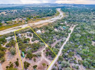 1703 Lake Forest Rd, Pipe Creek, TX 78063