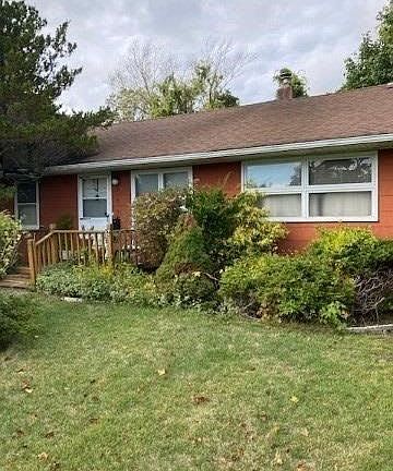 2nd image of 249 17th St