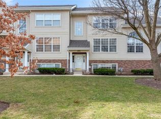651 Pheasant Trl, Saint Charles, IL 60174