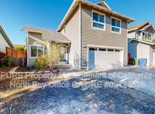 1890 Howard Dr, Windsor, CA 95492