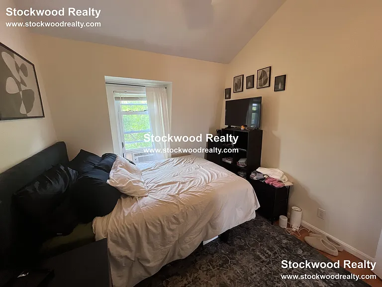 11 Gates St #2 — Photo 29