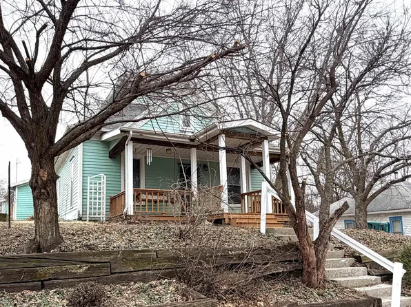 300 E Madison Ave, Fairfield, IA 52556