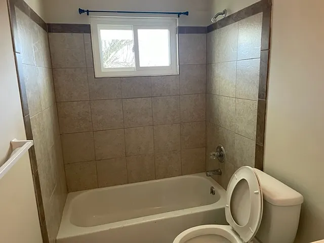 3368 Valley View Dr NE — Photo 6