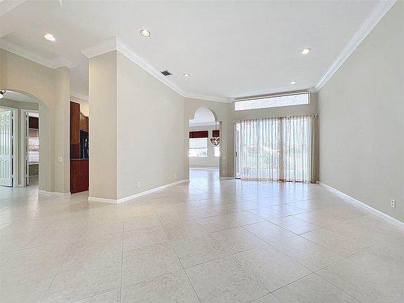 5th image of 9148 Taverna Way