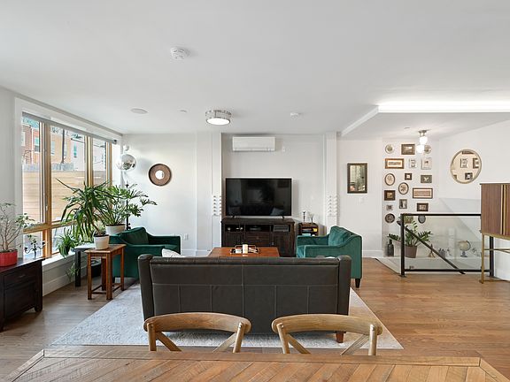 3rd image of 1189 Jefferson Ave #1
