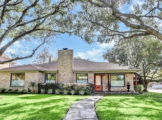 3743 Dumbarton St, Houston, TX 77025