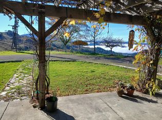 2980 Flat Rock Rd, Garberville, CA 95542