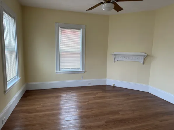 22 Pearl St, Everett, MA 02149
