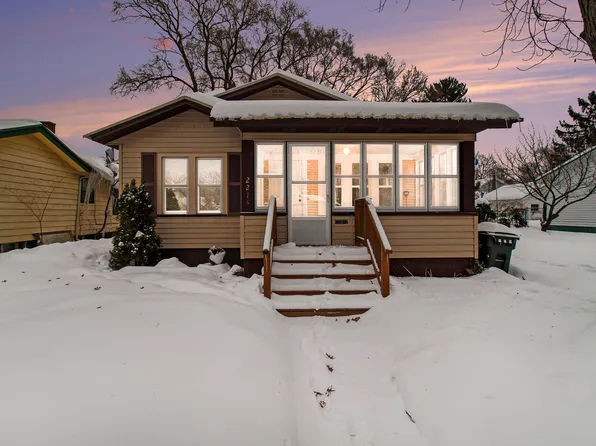 2214 Torrent St, Muskegon, MI 49441