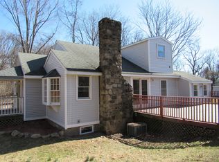 24 Rocky Hill Rd, Trumbull, CT 06611