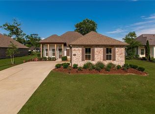 23374 Cypress Cove Dr, Springfield, LA 70462
