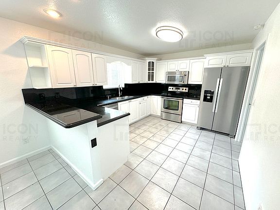 4th image of 15886 E Wind Cir