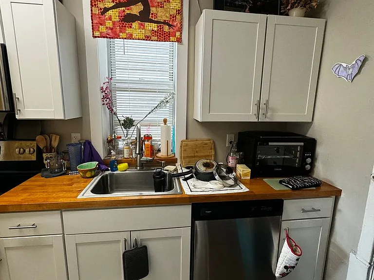 4828 Liberty Ave. — Photo 27
