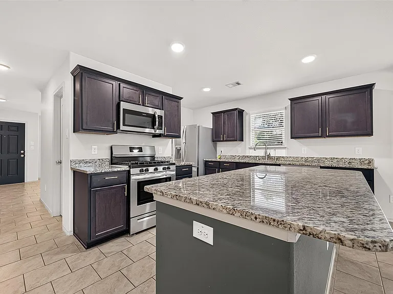 23718 Water Hickory Dr — Photo 15