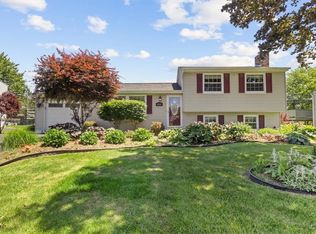 8186 Mantova Dr, Clay, NY 13041
