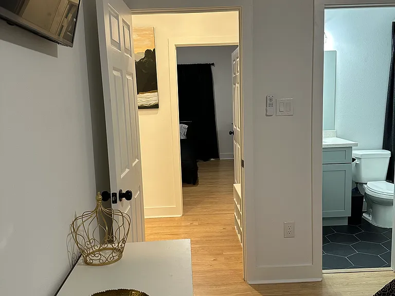 Maggie St — Photo 9