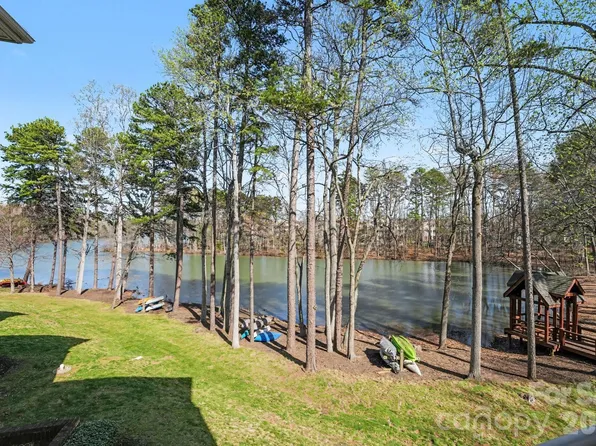 921 Northeast Dr Unit 38, Davidson, NC 28036
