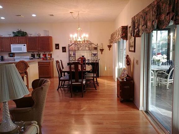 5th image of 4219 Dornoch Dr