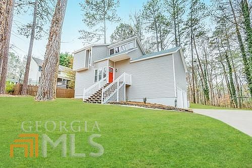 3rd image of 547 Hunt Station Dr