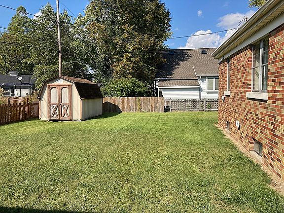 4th image of 509 S Villa Dr