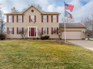 3182 Bear Hollow Rd, Uniontown, OH 44685