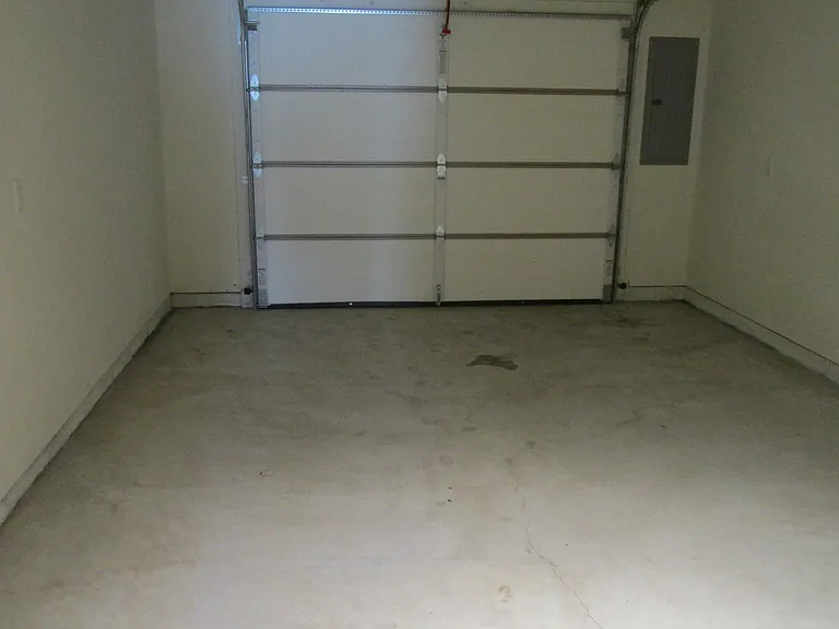 1212 Emilys Ct — Photo 13