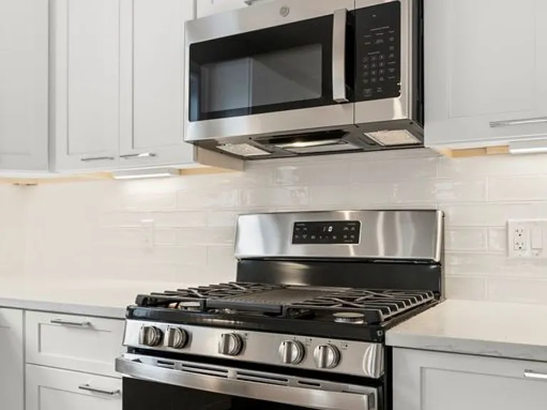 23 Dewolf St #3 — Photo 1