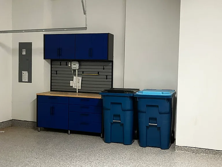 efficient storage and work station