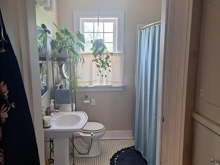 Full bath