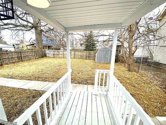 3rd image of 1558 Newman Ave