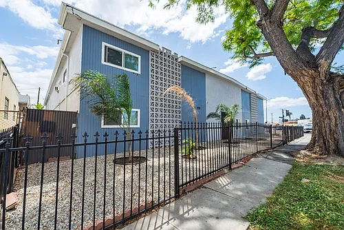 10374 Long Beach Blvd Photo 1