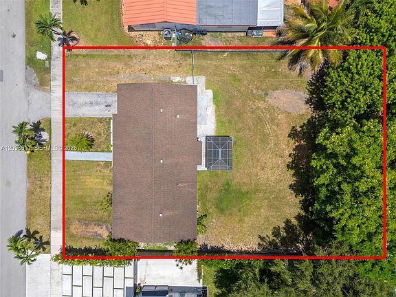 4th image of 15543 SW 107th Ct