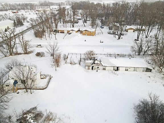 3rd image of 251 County Road 3 NE
