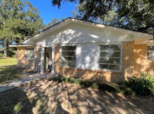 824 N Anita St #A, Gonzales, LA 70737