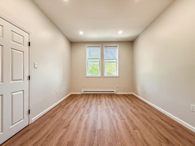296 Wyoming Ave #2A — Photo 14