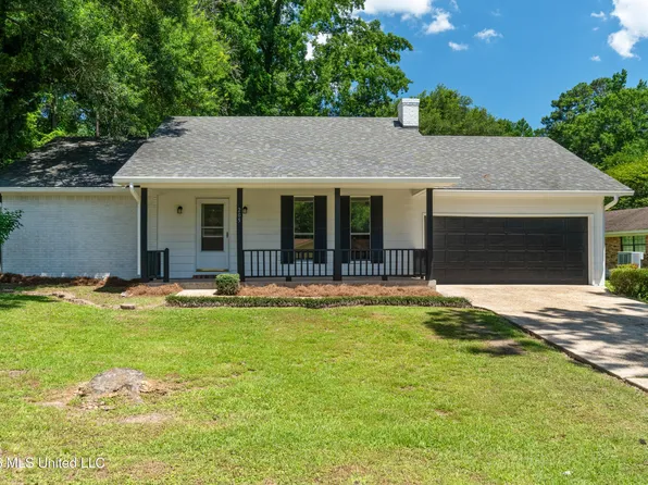 205 Sunset Dr, Petal, MS 39465