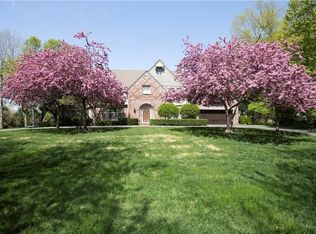 6540 Wenonga Rd, Mission Hills, KS 66208