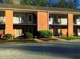 1107 Robin Hood Rd APT N, High Point, NC 27262