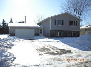 106 Eischens Ln, Jordan, MN 55352