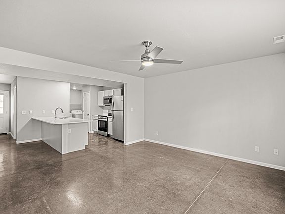 2nd image of 30 Lilac Ln #D
