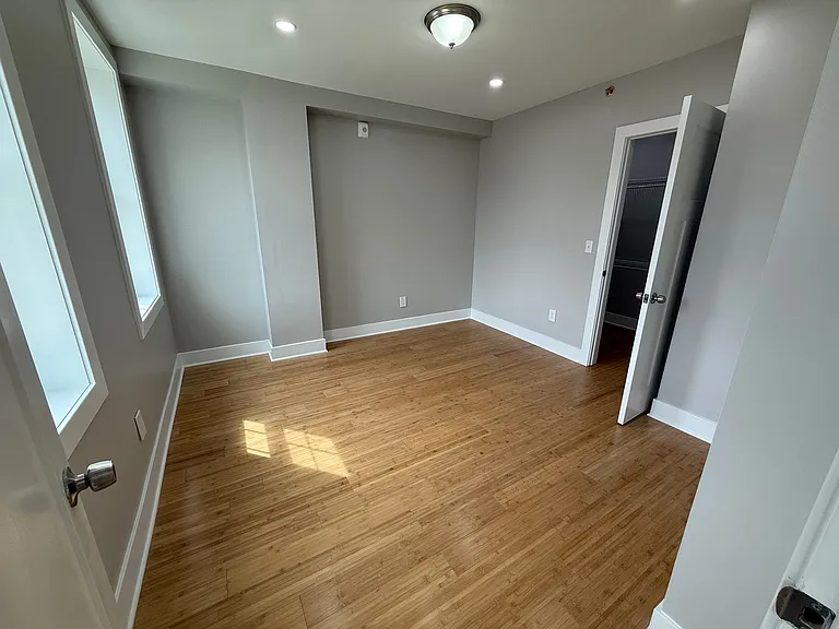 1 Bed/1 Bath