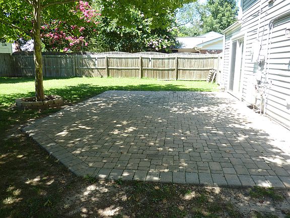 Paver patio - backyard
