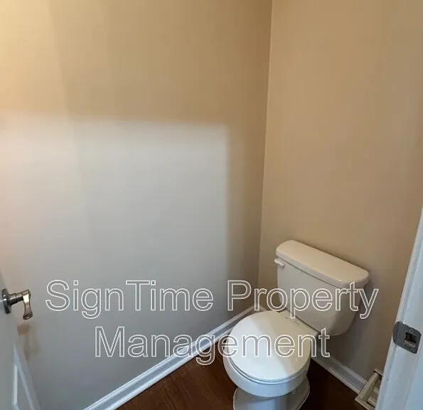 44 E Franklin St #3W — Photo 11