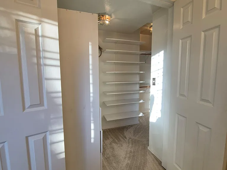 15002 Anderson Way #15002 — Photo 3