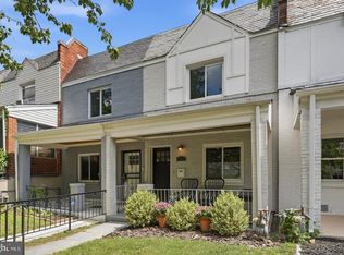 309 35th St NE, Washington, DC 20019