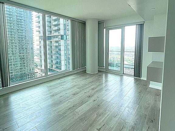 3rd image of 1000 Portage Pkwy #2205