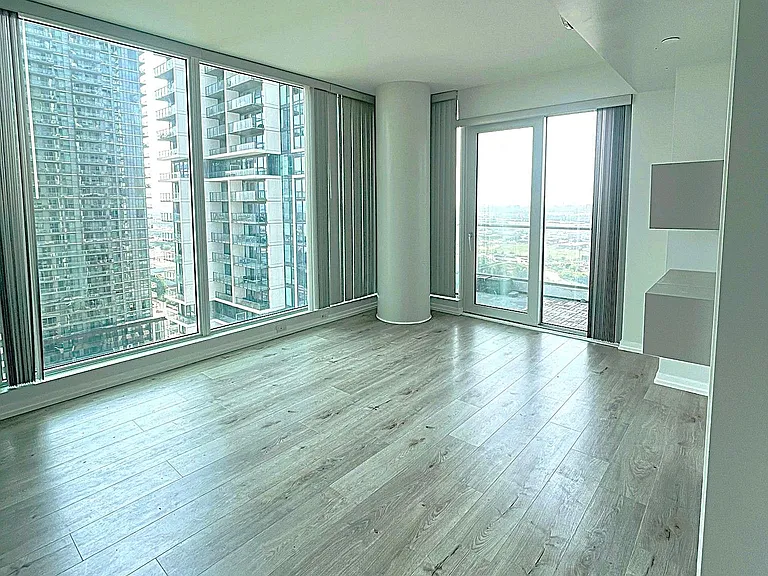 1000 Portage Pkwy #2205 — Photo 3