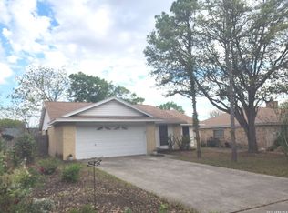 174 Clear Oak, Universal City, TX 78148